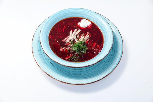 Борщ домашний со сметаной