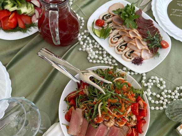 Новый год на 40 персон в Твери