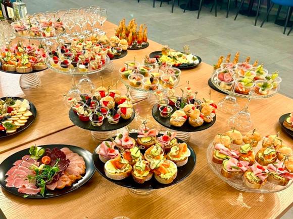 Фуршетный сет с шашлычками на 15 -20 персон в Твери