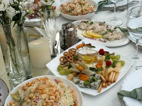 Фуршет на 548 персон в Твери