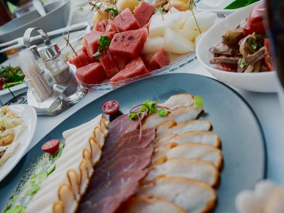 Доставка блюд и напитков на 151 персону в Твери