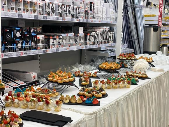 Фуршет с горячими закусками на 45 человек в Москве